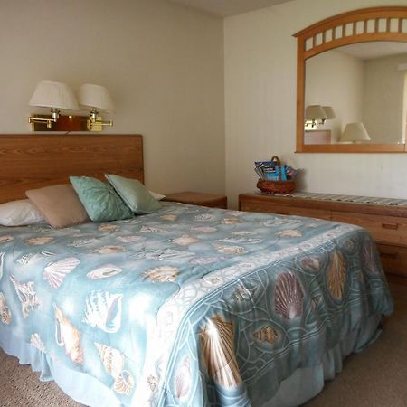 Westwynd Motel Purdy Room photo