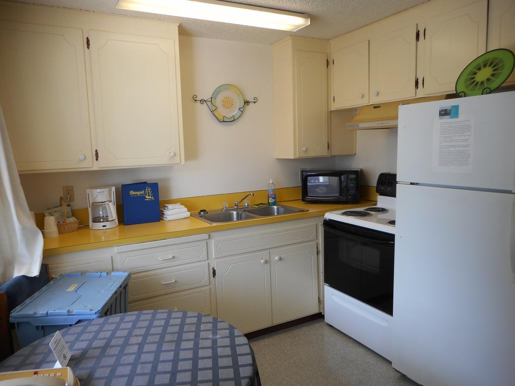 Westwynd Motel Purdy Room photo