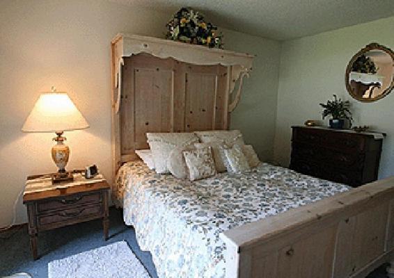 Westwynd Motel Purdy Room photo