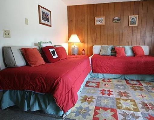 Westwynd Motel Purdy Room photo